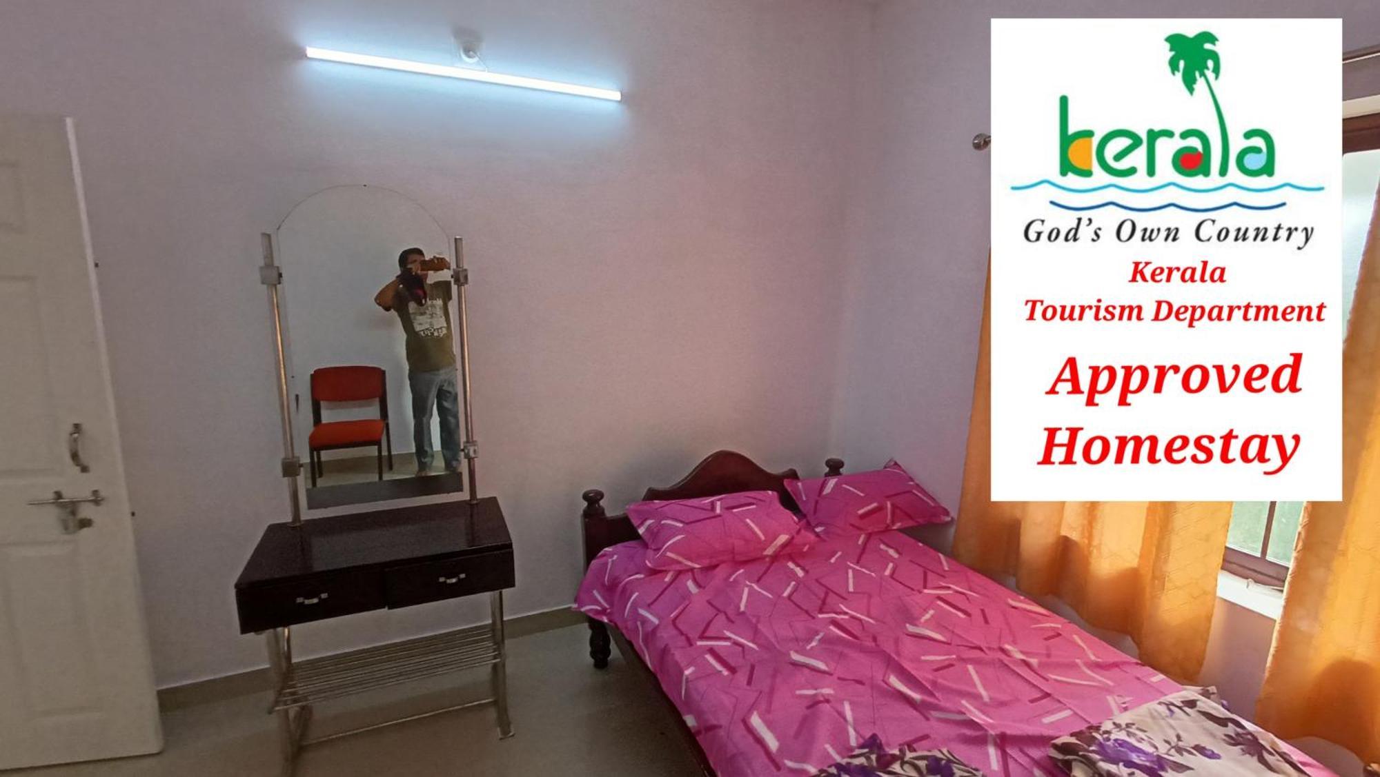 Space Villa Homestay Irimbranallur Esterno foto